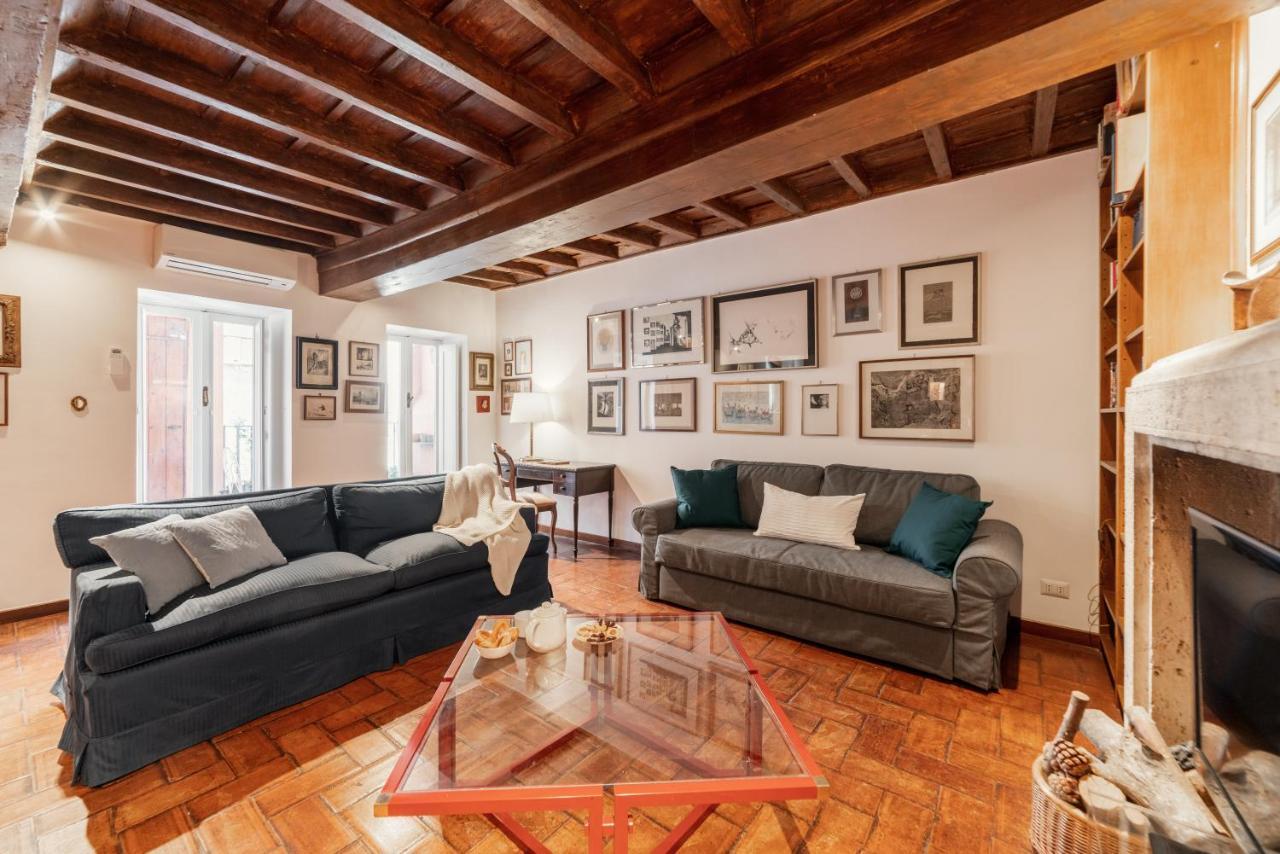 Domus Quiritum Charming, Appartamento D'Epoca A Campo De' Fiori Roma Ngoại thất bức ảnh