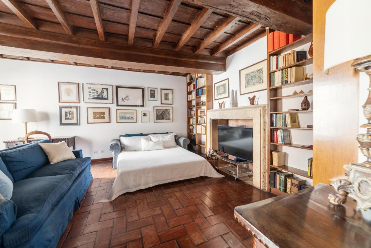 Domus Quiritum Charming, Appartamento D'Epoca A Campo De' Fiori Roma Ngoại thất bức ảnh