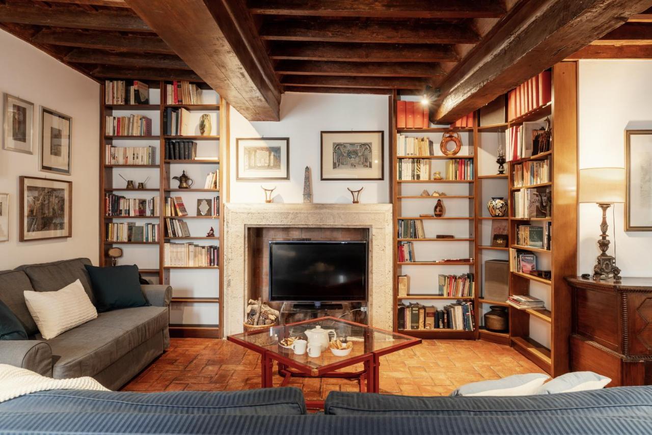 Domus Quiritum Charming, Appartamento D'Epoca A Campo De' Fiori Roma Ngoại thất bức ảnh